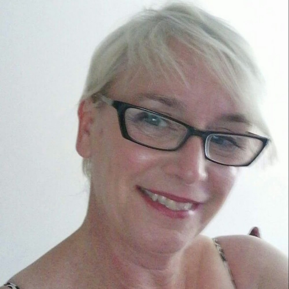 Meet your Posher, Kari